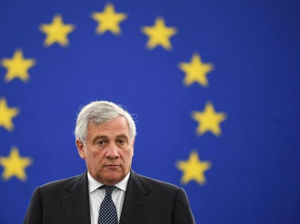 Tajani: «Salvini non deve dare alibi agli ultras, sul razzismo ha ragione Ancelotti»