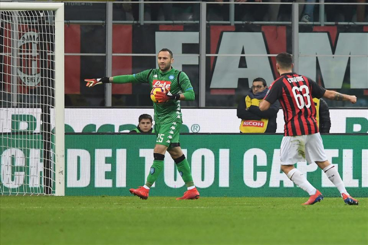 Meno male che qualcuno dubitava delle uscite basse di Ospina Meno male che qualcuno dubitava delle uscite basse di Ospina