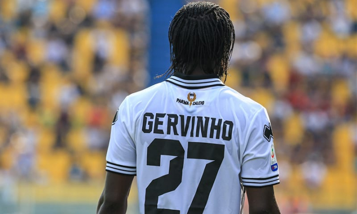 Gervinho è rimasto, ma il Parma lo mette fuori rosa