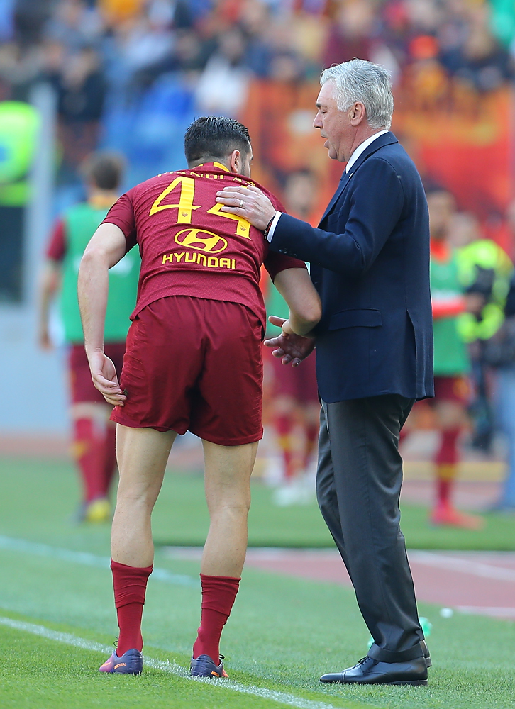 RepNa: Per il tweet di De Laurentiis su Manolas occorre aspettare le visite mediche RepNa: Per il tweet di De Laurentiis su Manolas occorre aspettare le visite mediche