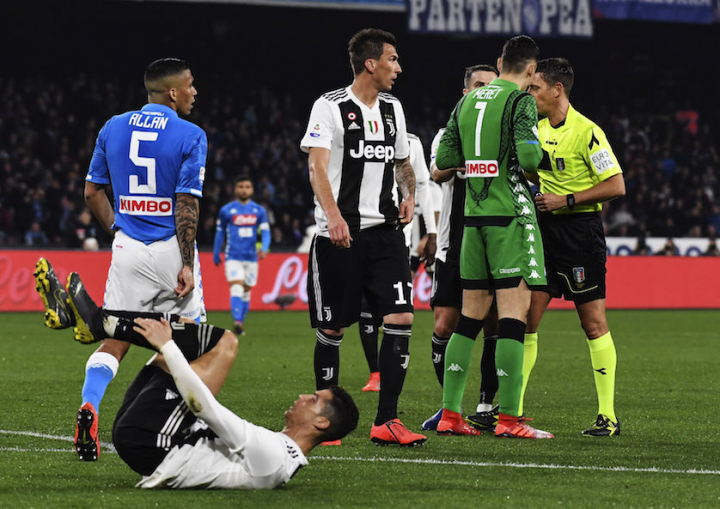 Casarin: «L’arbitro è vanitoso, le porte chiuse cambiano tutto anche per lui» Casarin: «L’arbitro è vanitoso, le porte chiuse cambiano tutto anche per lui»