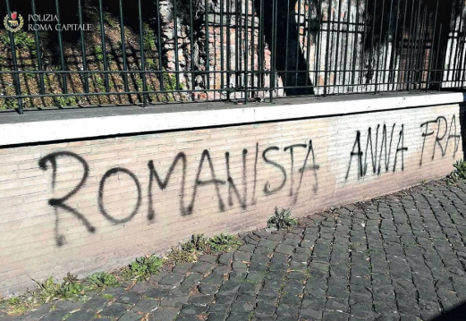 Scritte antisemite a Roma a pochi giorni dal derby Scritte antisemite a Roma a pochi giorni dal derby