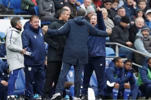La lite tra Sarri e l’allenatore del Cardiff per il gol del Chelsea in fuorigioco item-thumbnail