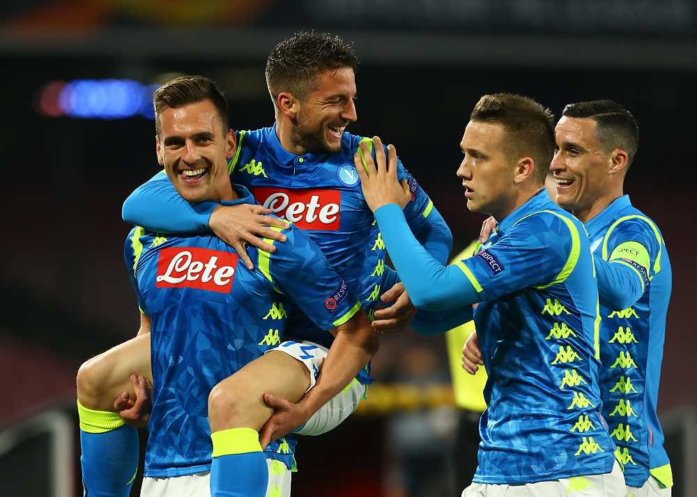 Napoli batte 3-0 un bel Salisburgo: Meret migliore in campo del Napoli Napoli batte 3-0 un bel Salisburgo: Meret migliore in campo del Napoli