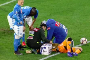Paura al San Paolo: Ospina si accascia in campo item-thumbnail