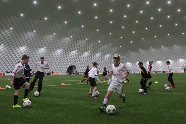 Il Corsera: «L’Ajax in dieci anni ha realizzato 400 milioni di plusvalenze» Il Corsera: «L’Ajax in dieci anni ha realizzato 400 milioni di plusvalenze»