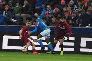 Genoa e Chievo prima delle due sfide del Napoli con l’Arsenal item-thumbnail