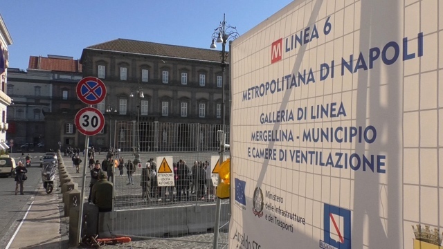Il Sole 24 Ore: “Napoli, la querelle sulle griglie mette a rischio 98 milioni per la linea 6 della metro” Il Sole 24 Ore: “Napoli, la querelle sulle griglie mette a rischio 98 milioni per la linea 6 della metro”