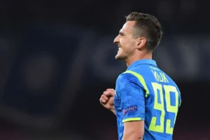 Ancelotti conferma la fiducia a Milik
