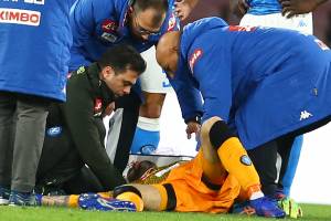 Ospina, calciatori accusano la Fifa di negligenza: «Colpi alla testa, sostituzione obbligatoria» item-thumbnail