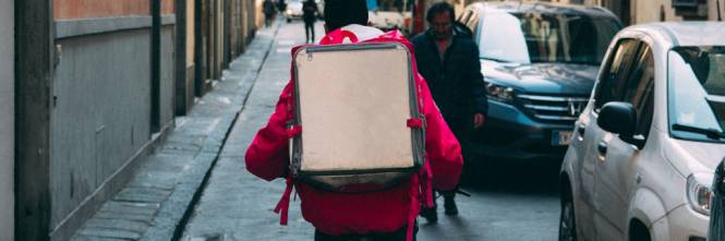 Corsera: Napoli adotta la “carta dei diritti” dei rider Corsera: Napoli adotta la “carta dei diritti” dei rider