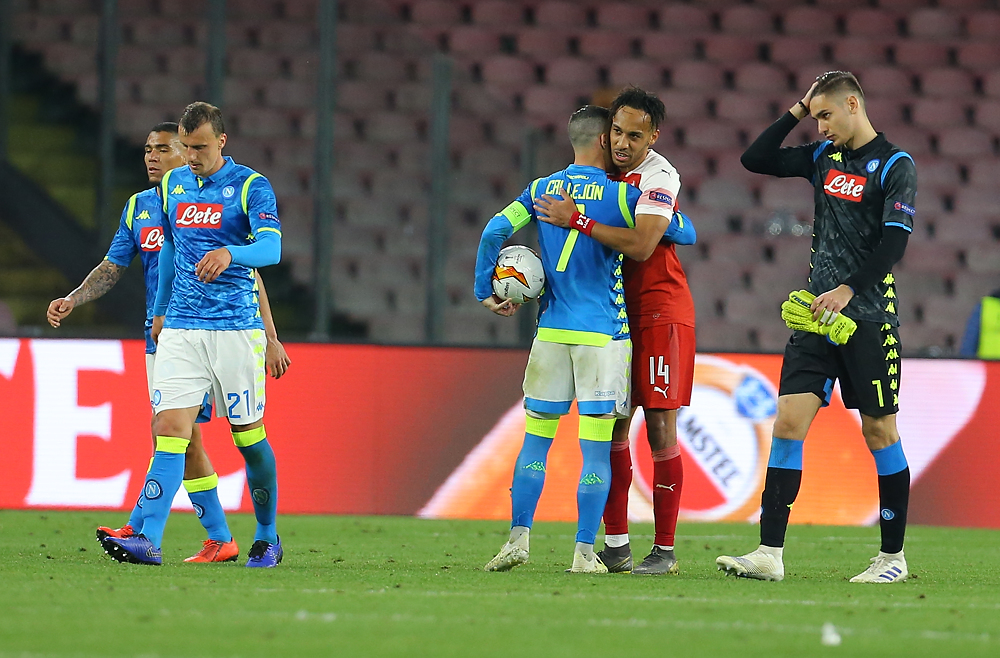 “Napoli si considera la città più bella del mondo, non accetta una squadra solo tra le prime 15 d’Europa” “Napoli si considera la città più bella del mondo, non accetta una squadra solo tra le prime 15 d’Europa”