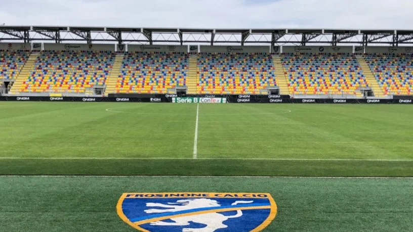 tifosi frosinone attacco giornalisti napoletani