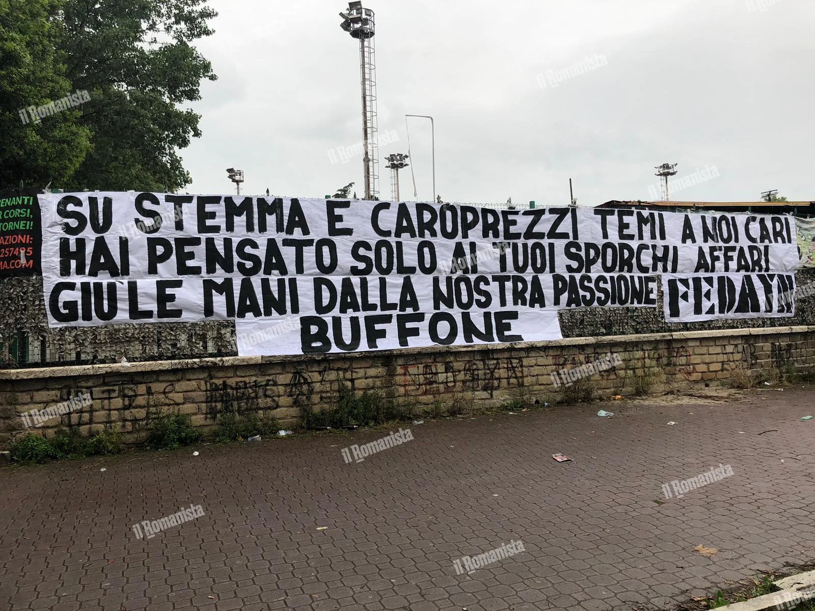 striscione pallotta roma