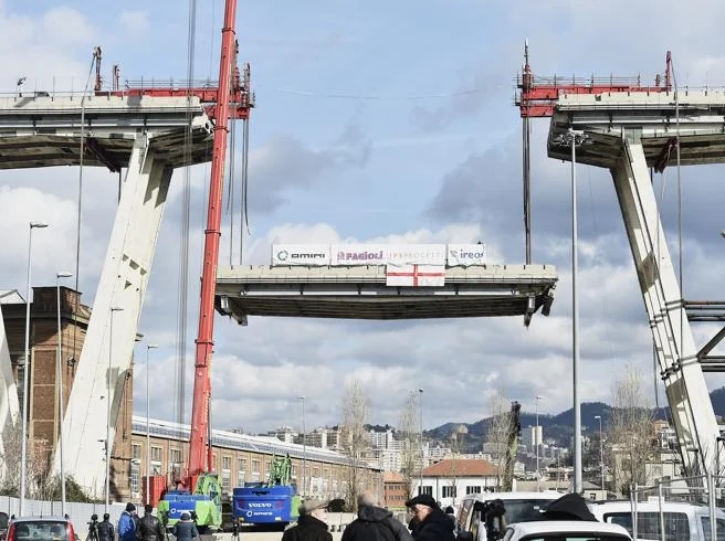autostrade ponte morandi decreto genova