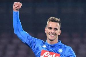 Vincere a Bologna per raggiungere gli 82 punti. Milik in vantaggio su Mertes item-thumbnail