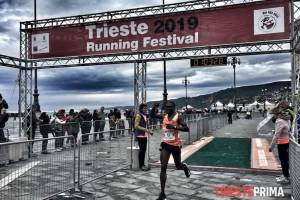 Noel Hitimana, ruandese, vince la maratona che non amava i neri item-thumbnail