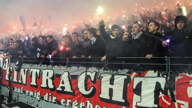 Coppa Italia: In arrivo ultrà dell’Eintracht a Roma gemellati con gli atalantini Coppa Italia: In arrivo ultrà dell’Eintracht a Roma gemellati con gli atalantini