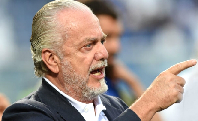 De Laurentiis: «Non ho bisogno degli occasionali per riempire lo stadio. Il Napoli o lo si ama o no»