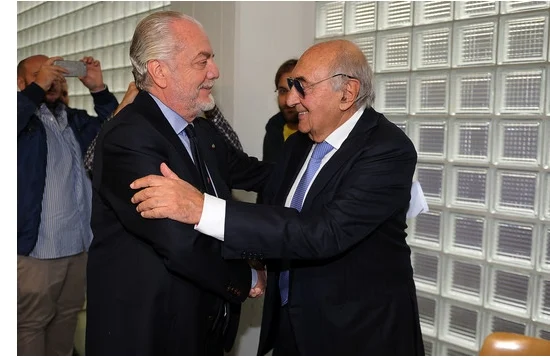 il napoli è incapace di intervenire