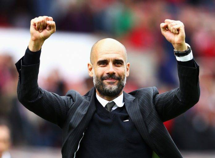 Guardiola: “Se non mi prendono a calci resto al City”