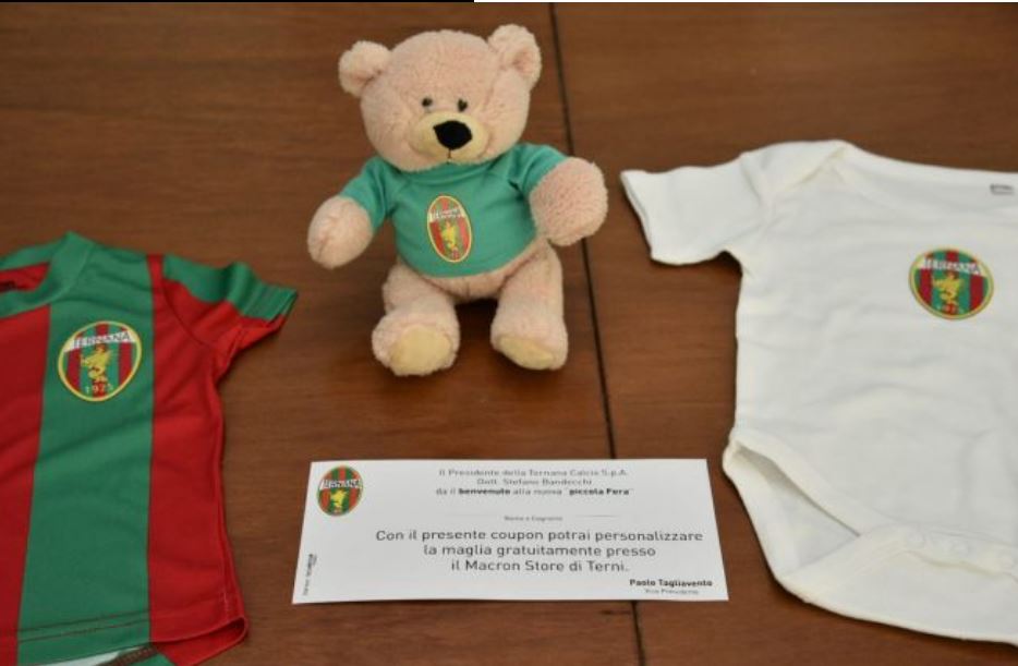 La Ternana lancia il kit del piccolo tifoso: educare subito ai colori della squadra