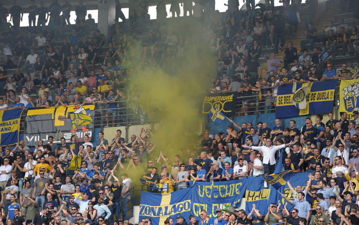 L’Hellas è promossa in B e la Curva Sud inneggia a Rudolf Hess