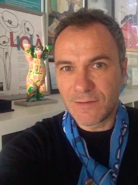 Massimiliano Gallo e il docufilm su Sarri: “Non ho più voglia di mostrarlo” Massimiliano Gallo e il docufilm su Sarri: “Non ho più voglia di mostrarlo”