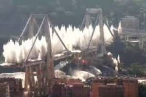 Ponte Morandi: nel 2003 Autostrade voleva abbatterlo per i costi di manutenzione item-thumbnail