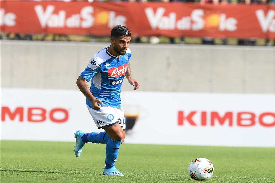 Insigne: “La Juventus ha cambiato allenatore. Noi no. Partiamo in vantaggio” Insigne: “La Juventus ha cambiato allenatore. Noi no. Partiamo in vantaggio”