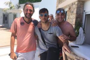 Ho visto Manolas. “Sono di Napoli”, “allora facciamoci la foto”. Naxos e la verità item-thumbnail