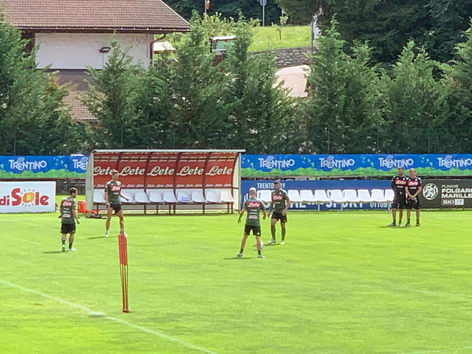 doppio ritiro per il Napoli