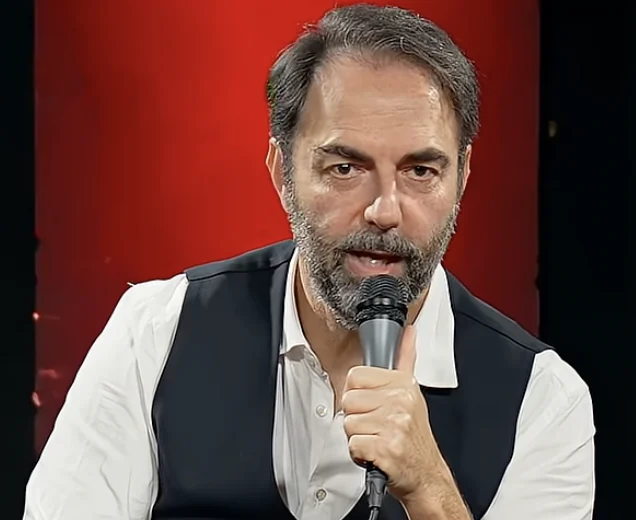 Neri Marcorè sentiero degli dei