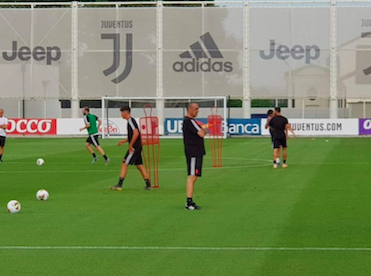 Gazzetta: Non è la tuta a contare ma il campo: è lì che Sarri è già un attrattore potente Gazzetta: Non è la tuta a contare ma il campo: è lì che Sarri è già un attrattore potente
