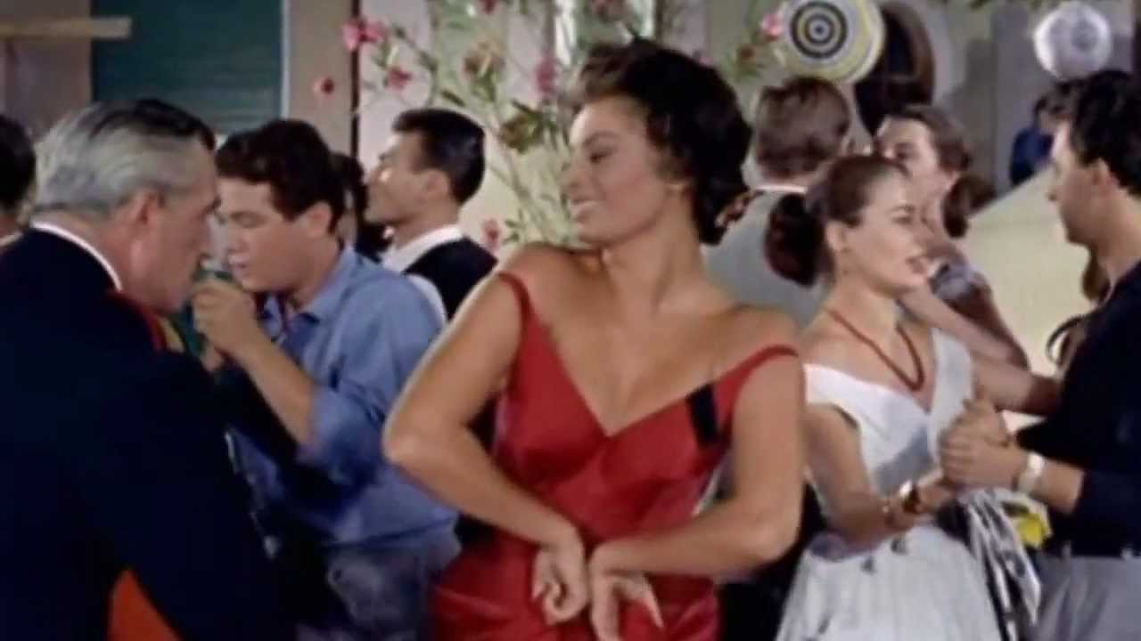 Sofia Loren: “Senza qualcuno che crede in te non vai da nessuna parte. Ringrazio mio marito e De Sica” Sofia Loren: “Senza qualcuno che crede in te non vai da nessuna parte. Ringrazio mio marito e De Sica”