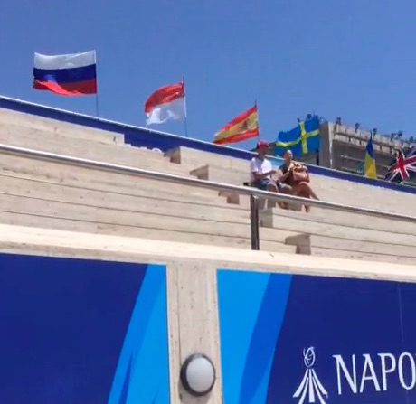 Universiadi / Alla piscina per i tuffi, biglietti esauriti ma spalti deserti (chi voleva pagare, è rimasto fuori) Universiadi / Alla piscina per i tuffi, biglietti esauriti ma spalti deserti (chi voleva pagare, è rimasto fuori)
