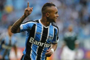 Giuntoli riattivai contatti col Gremio per Everton