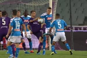 Gianni Mura: le nuove regole sul mani sono un’idiozia, stanno ammazzando il calcio item-thumbnail