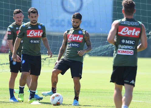 Napoli, Younes lavora a parte. Ancora palestra per Llorente