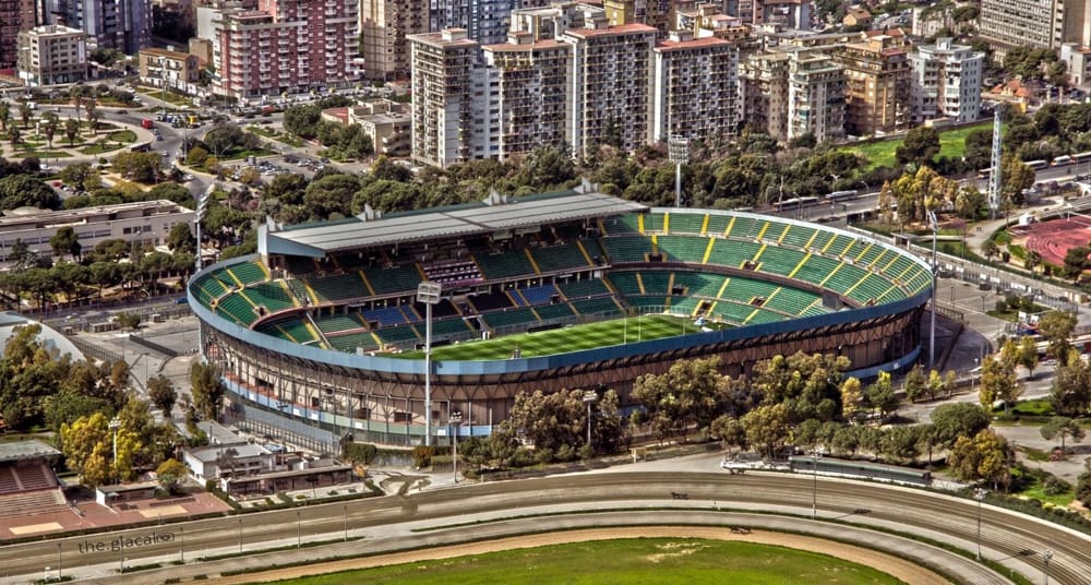 Dieci positivi nel Palermo, l’Asl blocca il match con la Turris: «Cluster di infetti»