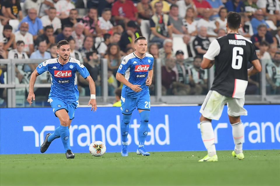 Il Napoli di Ancelotti non è ancora pronto per la Juventus (ma lo sarà) Il Napoli di Ancelotti non è ancora pronto per la Juventus (ma lo sarà)