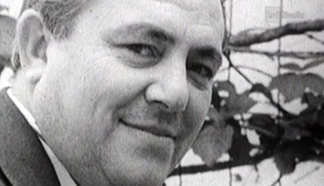Quando Brera scrisse: “Per non soffrire più verrei a Napoli. Mi stabilirei a piazza Dante” Quando Brera scrisse: “Per non soffrire più verrei a Napoli. Mi stabilirei a piazza Dante”