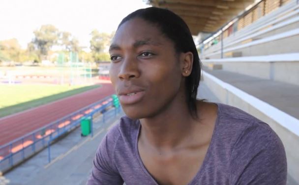 Semenya dall’atletica al calcio: «A vincere da soli c’è più gusto, ma anche condividere è bello» Semenya dall’atletica al calcio: «A vincere da soli c’è più gusto, ma anche condividere è bello»