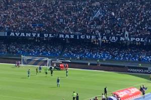 Maksimovic esce dal campo in barella item-thumbnail