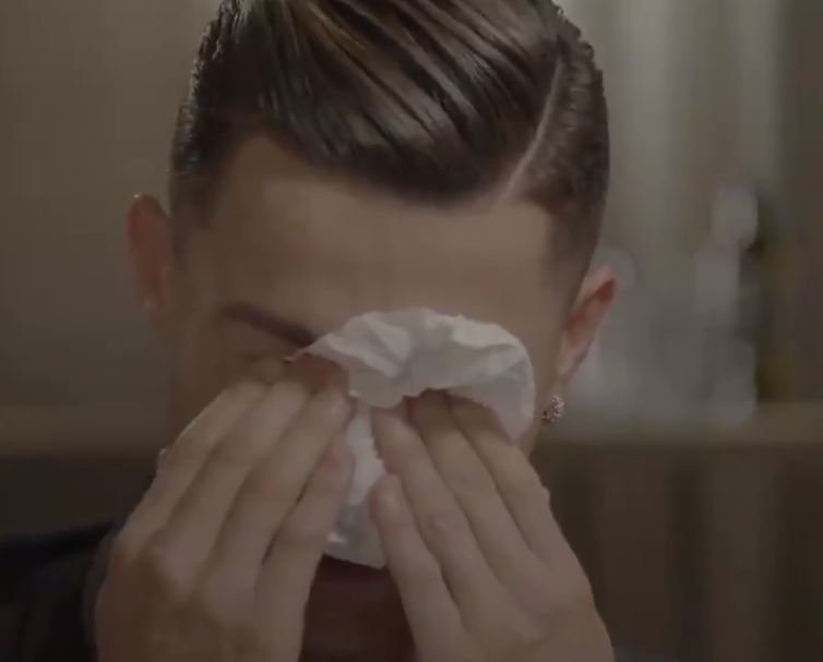 Le lacrime di Ronaldo fanno più notizia dei suoi gol (almeno per il momento) Le lacrime di Ronaldo fanno più notizia dei suoi gol (almeno per il momento)