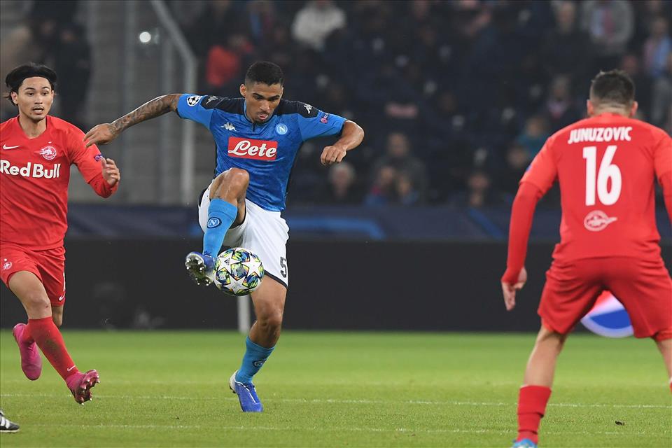 Ritiro, primo giorno: Allan, Milik e Ghoulam si allenano ancora a parte Ritiro, primo giorno: Allan, Milik e Ghoulam si allenano ancora a parte