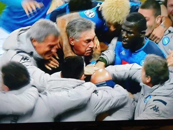 riunione ancelotti squadra