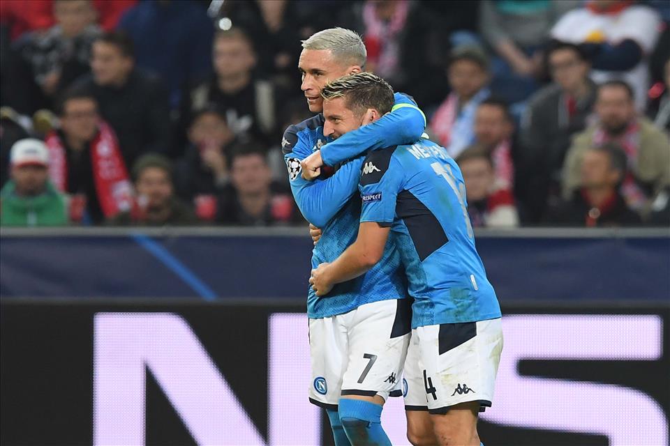 CorSport: rinnovi Mertens e Callejon mancano due giorni alla scadenza, ma non c’è l’accordo CorSport: rinnovi Mertens e Callejon mancano due giorni alla scadenza, ma non c’è l’accordo