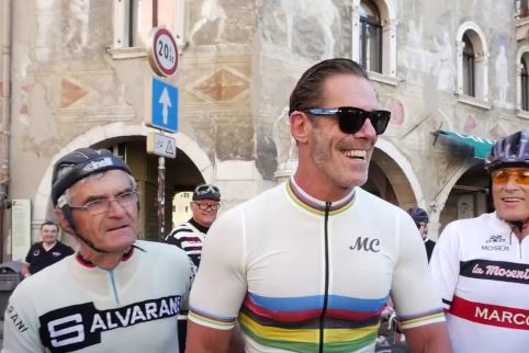 «Una volta indossai una gonna troppo corta. Cipollini si arrabbiò e mi punto una pistola alla testa»