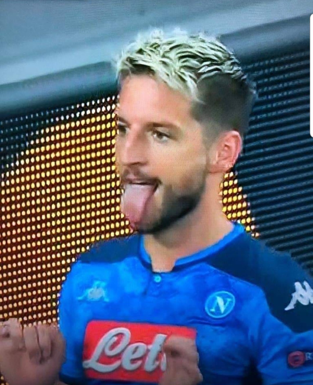 L’esultanza goduriosa di Mertens L’esultanza goduriosa di Mertens
